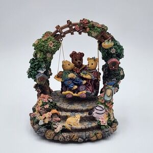 Vintage Classical Treasures Swinging Teddy Music Box Bears Picnic Tune Figurine